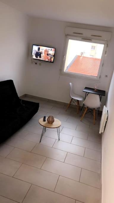 Studio Quartier Du Port Ницца Экстерьер фото